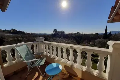 Image de Appartement avec jardin dans un mas provençal