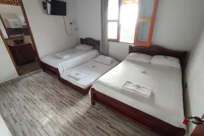 Image de Casa de campo a 5 minutos de Jericó.