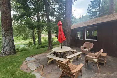 Image de Fish, float, or raft out of your front door, Mt's wilderness at your fingertips!