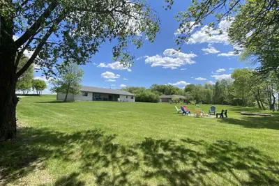 Image de Marion Lake Lodge: With Wakesurf & Pontoon boats!