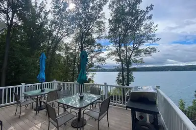 Image de Gorgeous lakefront home on the East side of Skaneateles lake