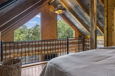 Image de Secluded cabin getaway on 40 wooded acres! - 45 mins from South Tulsa