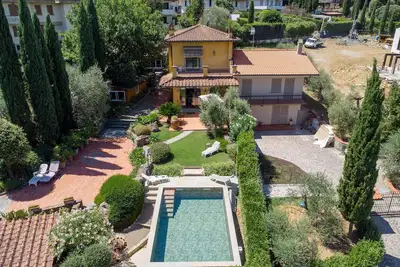 Image de Belle maison à Comeana avec vue panoramique