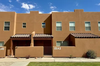 Image de Red Rock Views! I Pet-Friendly I Pool & Hot Tub I Trailer Parking