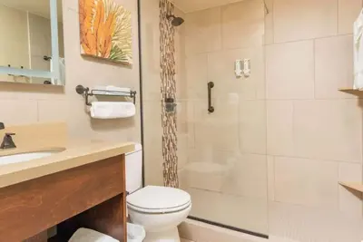 Image de Walk to beach from this Aruba resort filled with lots of activities