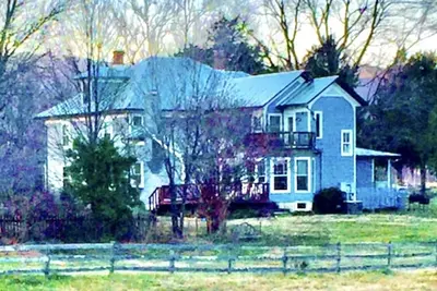 Image de Charming large farmhouse, farm animals, 27 acre, close wineries, hiking, history