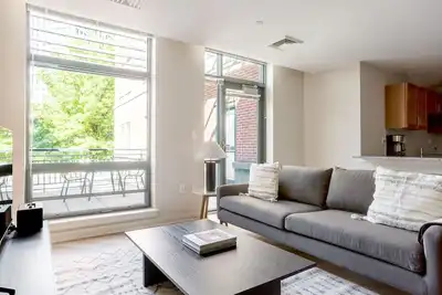 Image de Bright Somerville 1br w/ W/D in Building, nr Harvard & Mit, by Blueground