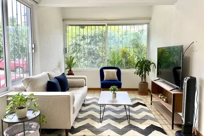 Image de 5 min from downtown Oaxaca! Family-sized house