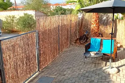 Image de Appartement traditionnel à Galaxidi avec terrasse