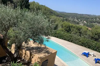 Image de Appartement indépendant avec piscine dans propriété