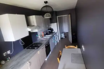 Image de . Spacieux appartement 3 chambres – Calme, plage proche