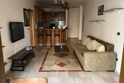 Image de 24/7 Elec, Spacious One Bedroom Cosy Apartment in Hamra-Beirut