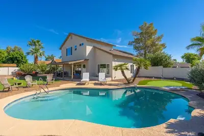 Image de 5br|Heated Pool|Pickleball| Ping Pong & Pool Table