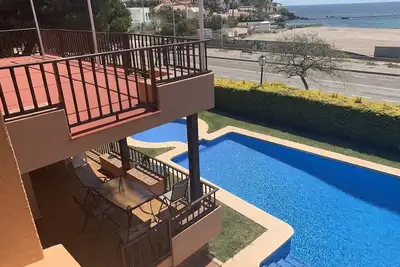 Image de Casa calabardina Maison de plage de luxe avec piscine privée, terrasse et Wi-Fi