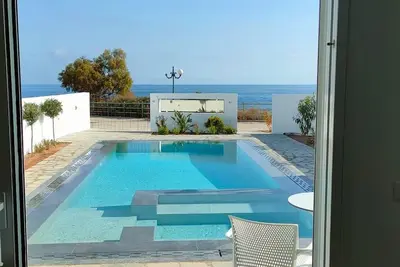 Image de Maison de vacances Makry Gialos pour 1 - 6 personnes avec 3 chambres à coucher - Maison de vacances
