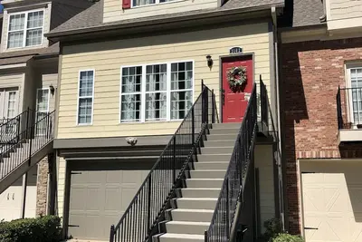 Image de Gorgeous 2 bedrooms and 2 1/2 bathrooms townhouse in North Decatur