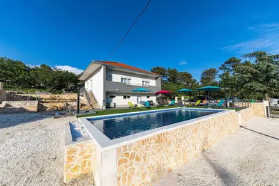 Image de Superbe maison Ă Prgomet avec WiFi