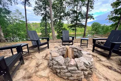 Image de +New Listing+ Luxurious Lake Home w/ Private Dock