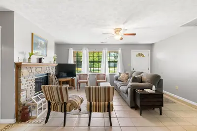 Image de Spacious, quite neighborhood, clean and convenient