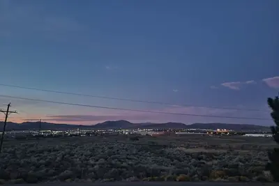 Image de 10 minutes from downtown reno and all attractions