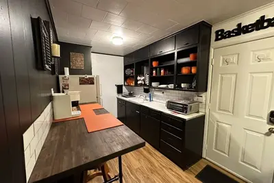 Image de Pet friendly. Blocks to Osu - 0. 7mi to Bp Stadium!