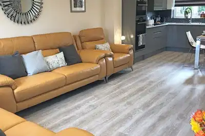 Image de City Centre House with City Views and Free Parking