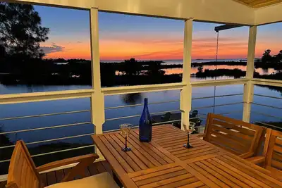 Image de Gulf-Front Oasis | Stunning Sunsets + Nature Views & Peaceful Old Florida Charm