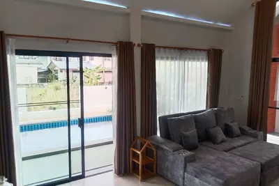 Image de Beautiful new villa by the beach with a pool