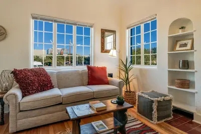 Image de 3 Blocks from U of A & 4th Ave / 1 Br 1 Ba / Cozy