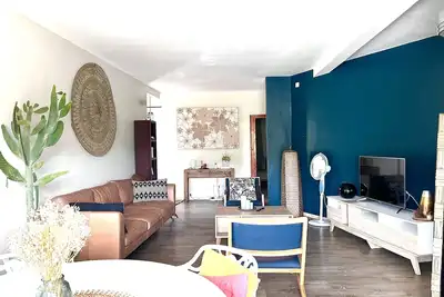 Image de Modern apartment in the center of the island, 10 minutes from the beaches.