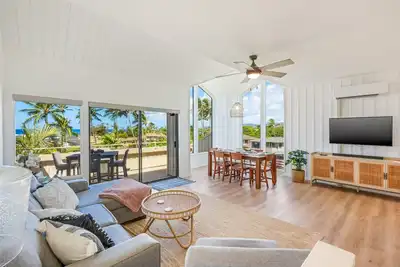 Image de Beach/Oceanfront, Ac! Pool, Gym, Steps to Beach!