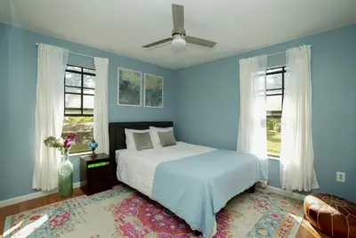 Image de Private retreat minutes from all Tampa attractions!