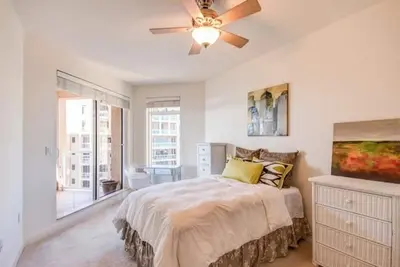 Image de Stunning Belle Harbour - 8th Floor - Great views