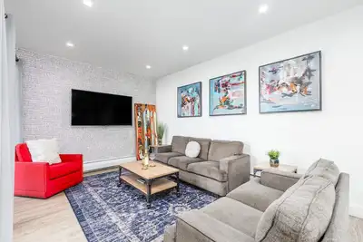 Image de Ultra modern townhome with ocean views, fireplace, & W/D - dog-friendly