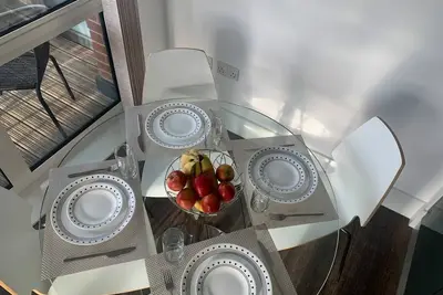 Image de Luxury 2-Bed High-rise Apartment with beautiful view near Excel, &O2. Next to Cr