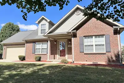 Image de Cozy Home on Golf Course - 6 miles from I-75, Free WiFi