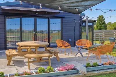 Image de Space and luxury in a quiet rural location, perfect for a relaxing break or a romantic getaway.