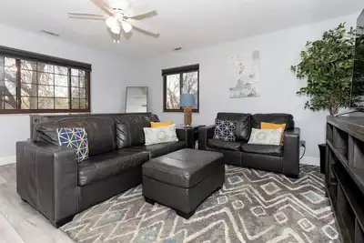 Image de Central Huron Modern Apartment