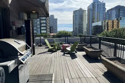 Image de Downtown two story penthouse