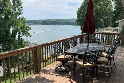Image de Bright, Beautiful Smith Mountain Lakefront, Full Amenities & Perfect Location!