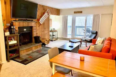 Image de Walking Distance  from lift, Spacious 3br/2ba Condo in Mountain Green Resort - Book early and save