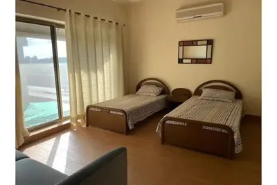 Image de Bosan Road cell no: 03366386547