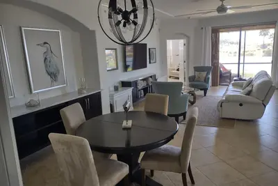 Image de 3 bedroom 2 bath Coach Home in Riverstrand Golf and Country club. Golf Included