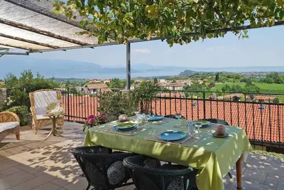 Image de Appartement de vacances Puegnago sul Garda pour 3 - 6 personnes avec 2 chambres à coucher - Maison j