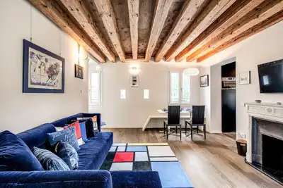 Image de Logement magnifique à coté  Biennale avec terrace