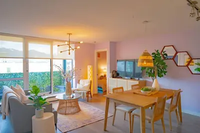 Image de 2bd Downtown Vancouver Condo with Free Parking+Ac