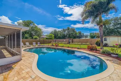 Image de Serena House—Private Pool Oasis Near Beaches w/ Lanai, Fenced Yard & Designer Kitchen