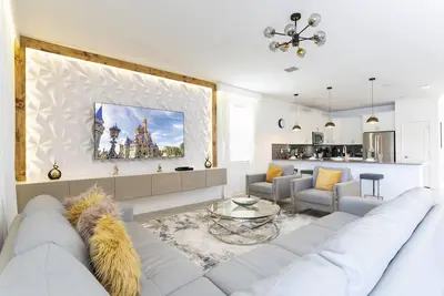 Image de Grand Opening! 9bd/5ba-Storey Lake Resort/Lake View/GameRoom