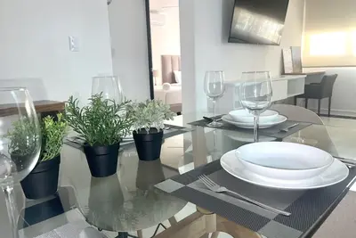 Image de D2: Prime Location - 3-Bedroom Apartment