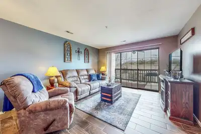 Image de Convenient main-level condo with washer/dryer, central Ac - close to attractions
